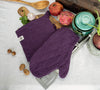 Crafted with care, these deep purple linen oven mitten sets are the perfect companions for your culinary adventures.