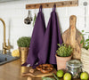 The deep purple tea towels made of natural linen are durable, making them the ideal companions for your daily culinary adventures. Carefully crafted, our linen tea towels are not only practical but also add colour and sophistication to your kitchen.