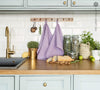 The light lilac tea towels made of natural linen are durable, making them the ideal companions for your daily culinary adventures. Carefully crafted, our linen tea towels are not only practical but also add colour and sophistication to your kitchen.