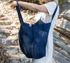 Navy blue linen tote bags designed and made for long, comfortable and sustainable use. Whether you're going to the beach, planning a visit to the market, or taking your baked cake to friends, our linen bag is always perfect for you.