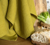 Olive green tea towels made of natural linen are durable, making them the ideal companions for your daily culinary adventures. Carefully crafted, our linen tea towels are not only practical but also add colour and sophistication to your kitchen.